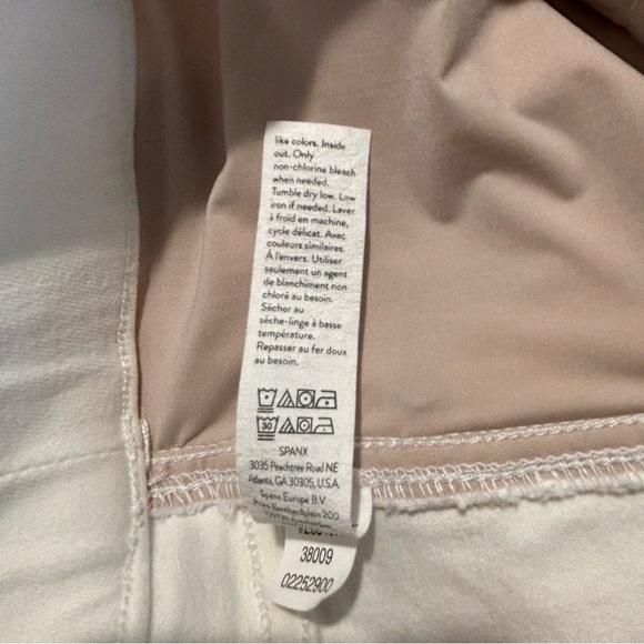 SPANX Sz XL High Rise Pull On Denim Stretchy Flare Slim Bootcut Style Jeans - Picture 9 of 9